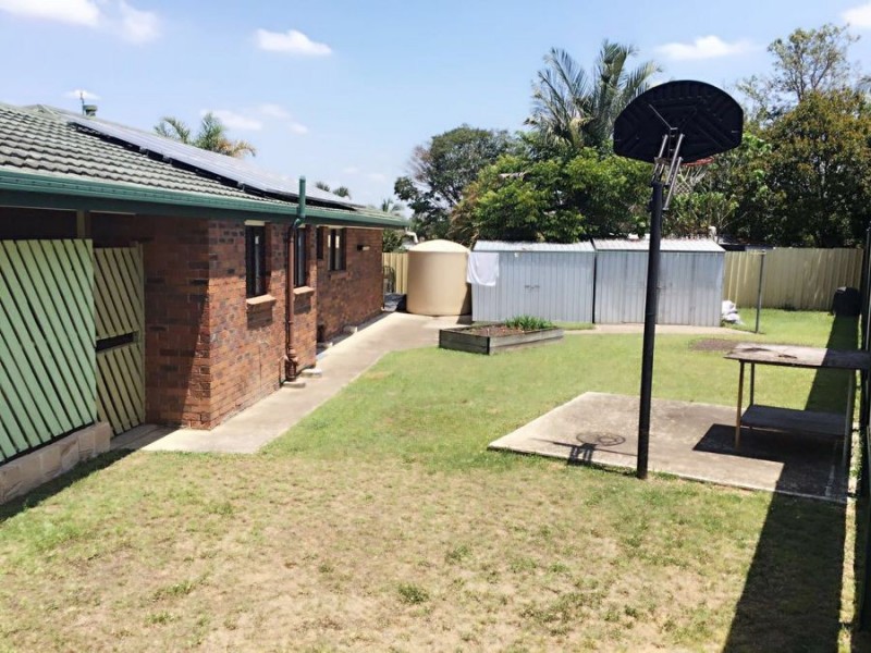 2 cygnus court, Regents Park QLD 4118