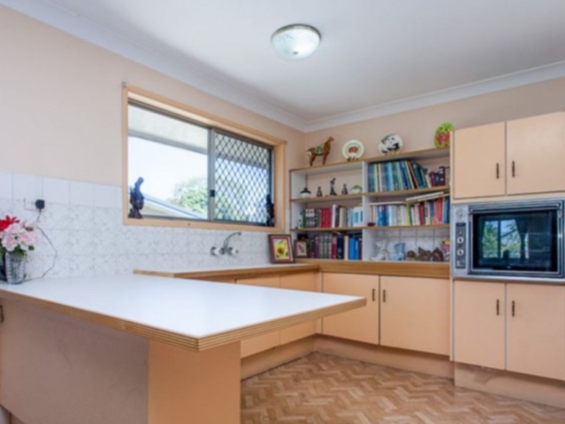 93 Sunshine Avenue, Tarragindi QLD 4121