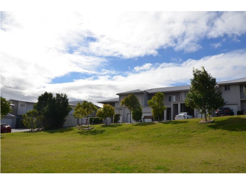 E-/2 Toohey Street, Pacific Pines QLD 4211