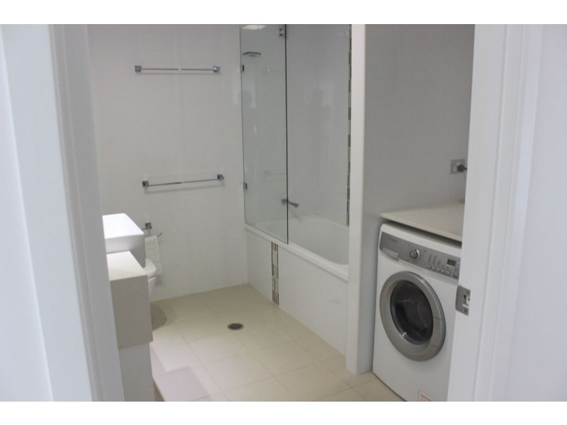 xx / 80 hornibrook esp, Clontarf QLD 4019