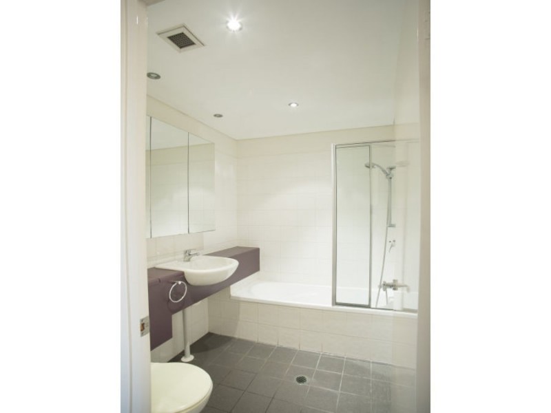 512/38 Warner Street, Fortitude Valley QLD 4006