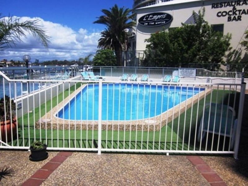 13/77 Brighton Parade, Southport QLD 4215