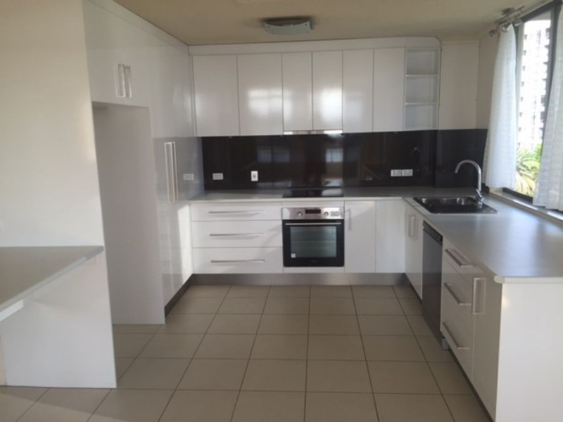25/77 77 Brighton Parade, Southport QLD 4215