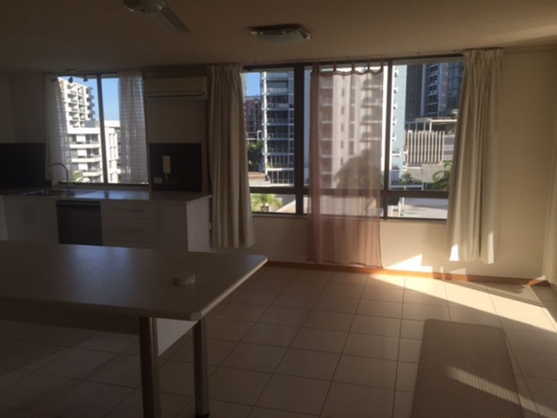 25/77 77 Brighton Parade, Southport QLD 4215
