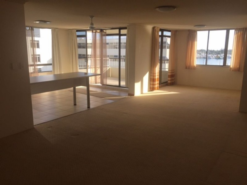 25/77 77 Brighton Parade, Southport QLD 4215