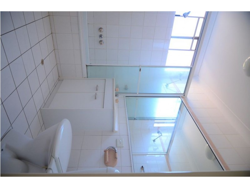 164 172 Wellington street, Ormiston QLD 4160