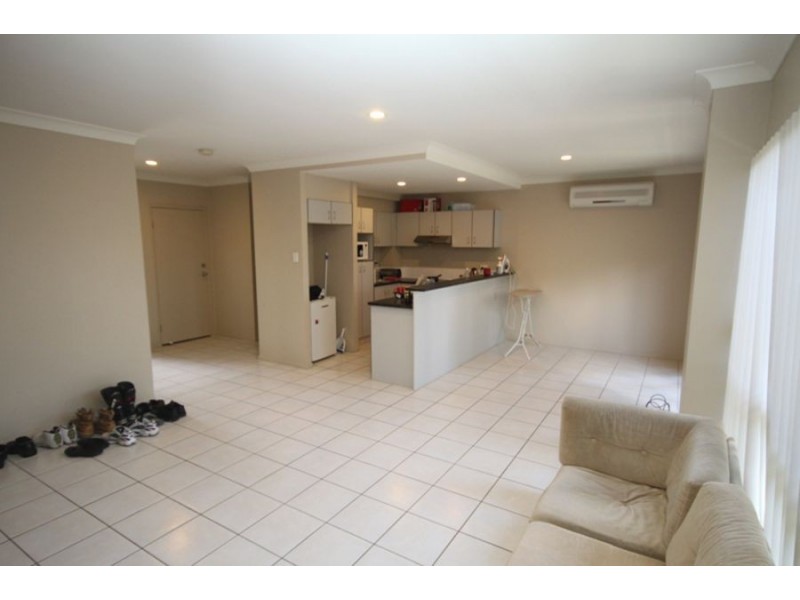 74/1 Sauvignon Parade, Upper Coomera QLD 4209