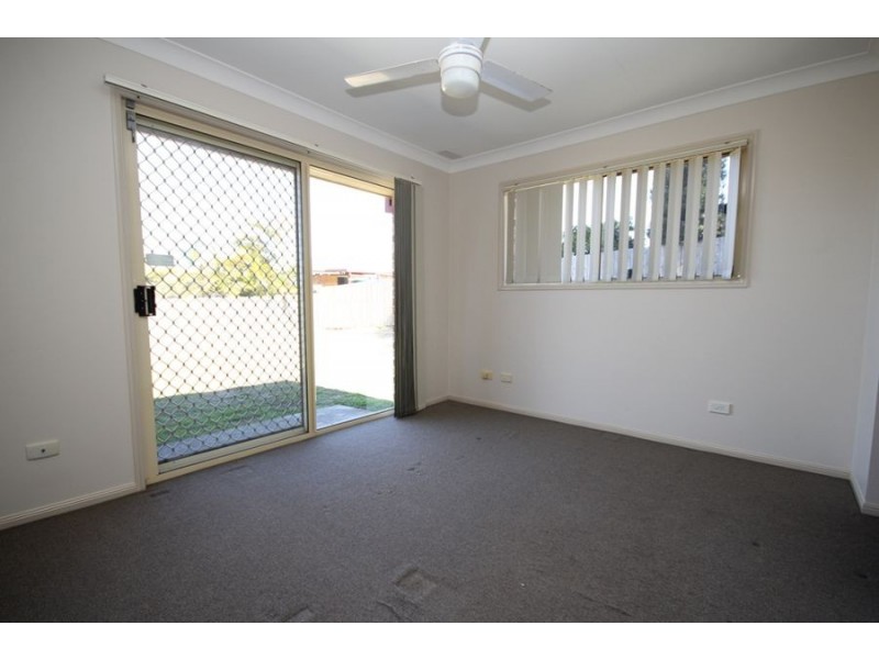 33 Highridge Rd, Springfield QLD 4300