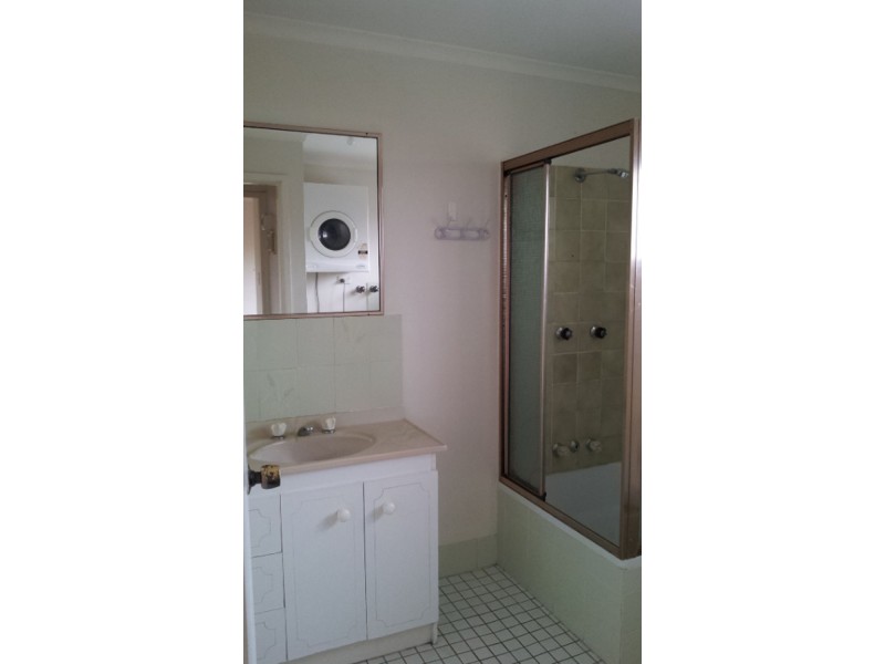 Unit 3 283 Kingston Rd, Logan Central QLD 4114
