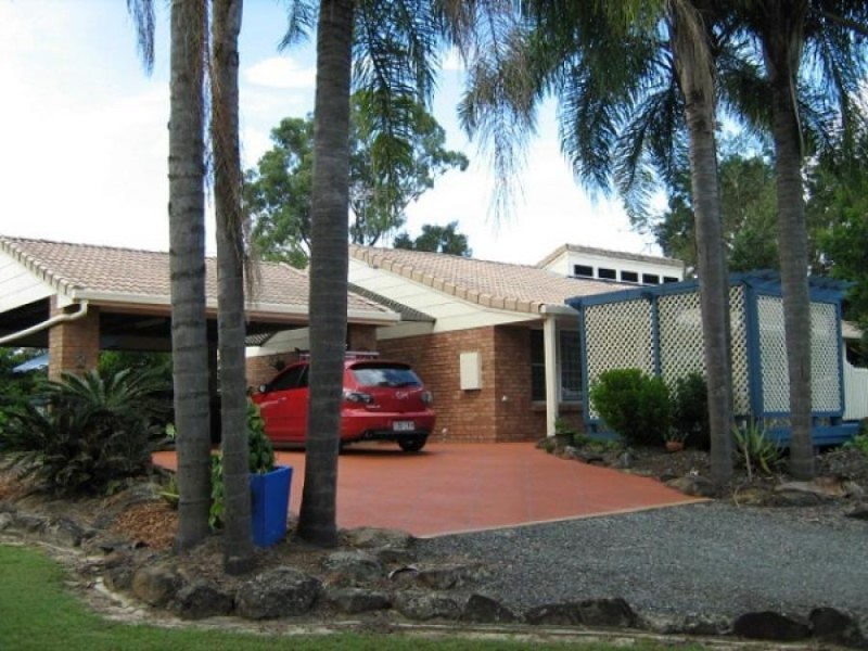 2 Lancewood Street, Park Ridge QLD 4125