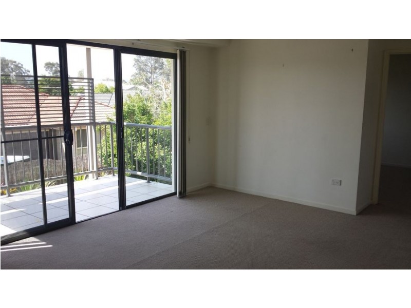 14 66 University Drive, Meadowbrook QLD 4131