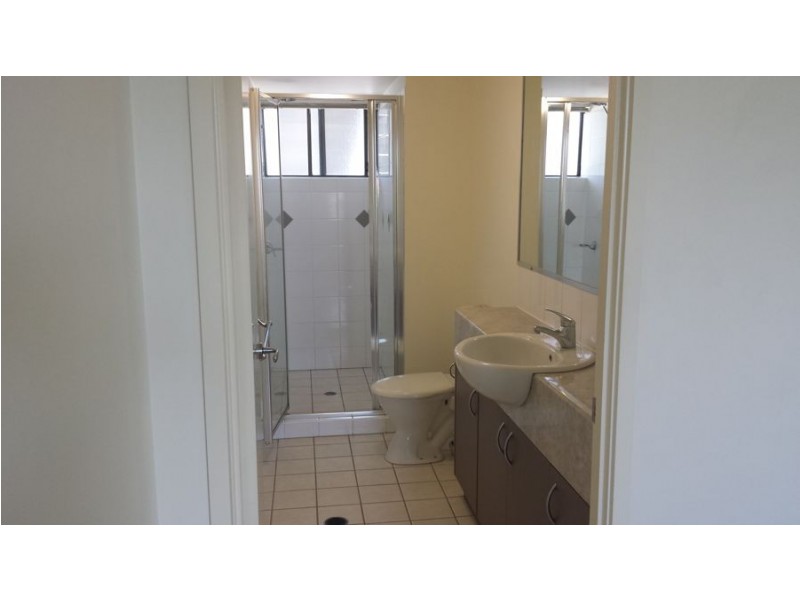 14 66 University Drive, Meadowbrook QLD 4131