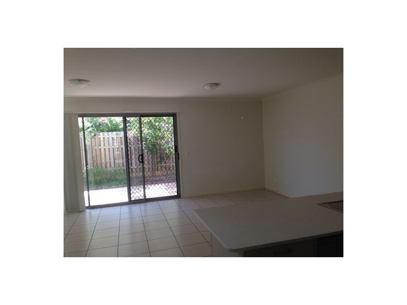 4/115 Todds Rd, Lawnton QLD 4501