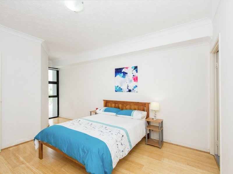 U 04 / 9-11 Manning Street, South Brisbane QLD 4101