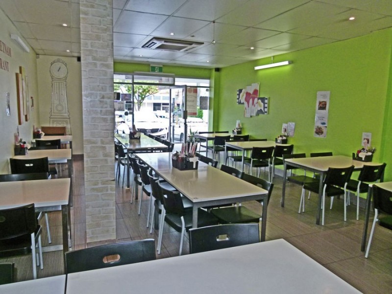 2/1981 Logan Road, Upper Mount Gravatt QLD 4122