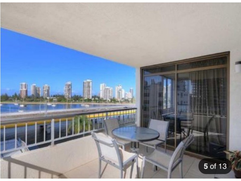 25 77 Brighton Parade, Southport QLD 4215