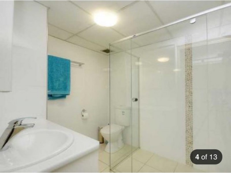 25 77 Brighton Parade, Southport QLD 4215