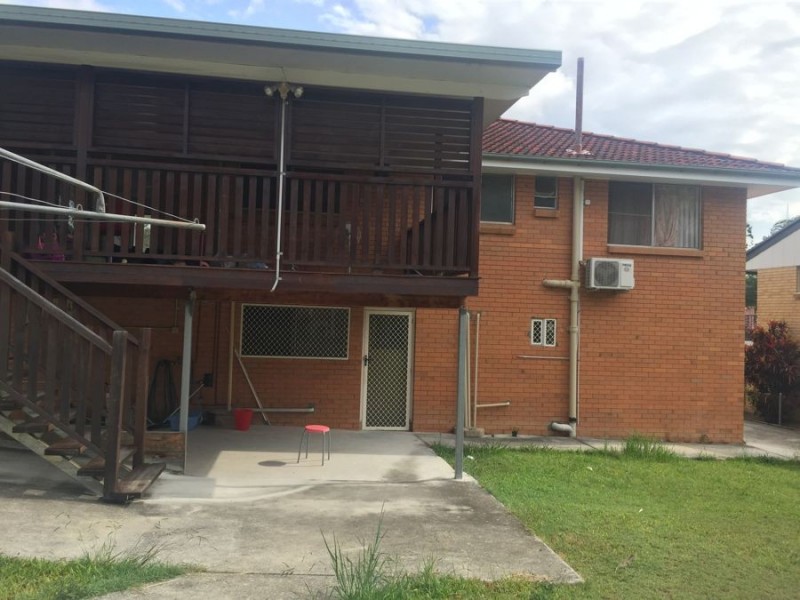 11 Shirland St, Macgregor QLD 4109