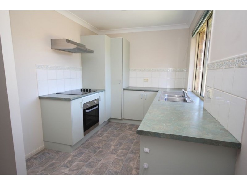 33, Highridge Rd, Springfield QLD 4300