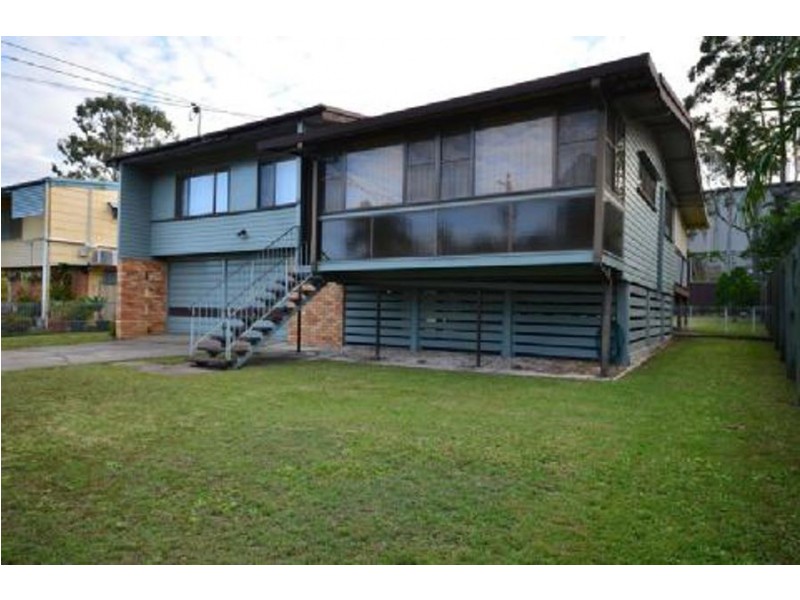 12-14 Grout St, Macgregor QLD 4109