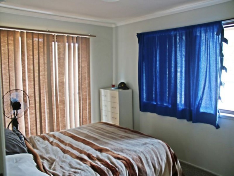 62 radiata st, Hillcrest QLD 4118