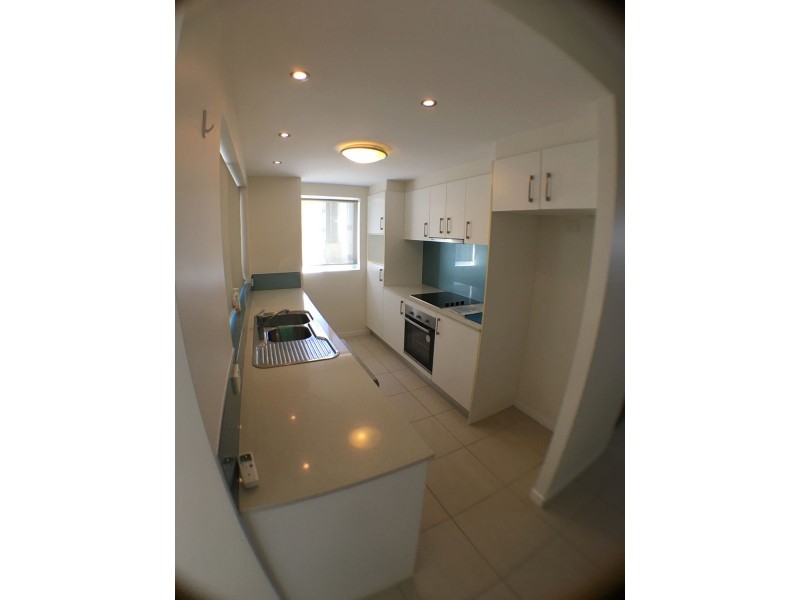 9 150 Middle St, Cleveland QLD 4163