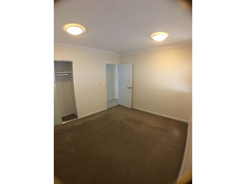 9 150 Middle St, Cleveland QLD 4163