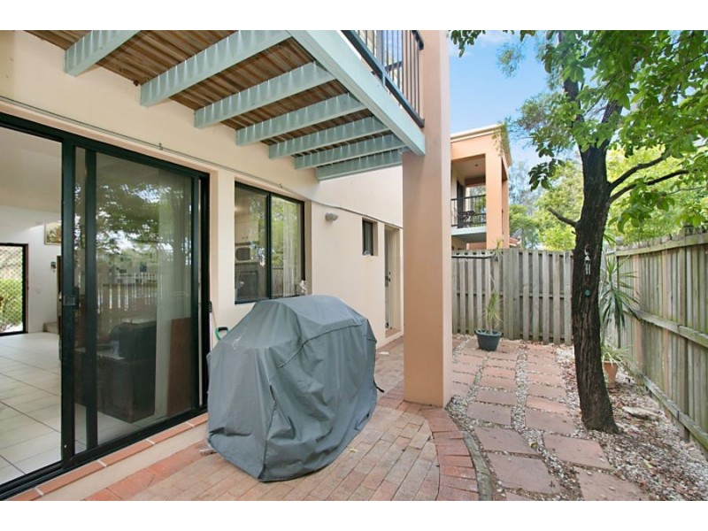 53/1 Warbler Parade, Varsity Lakes QLD 4227