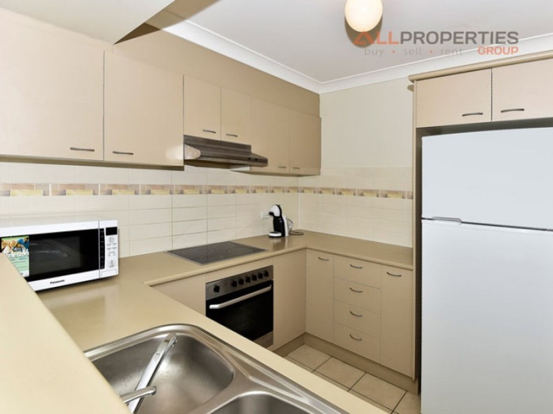 4/1 Daintree drive, Parkinson QLD 4115