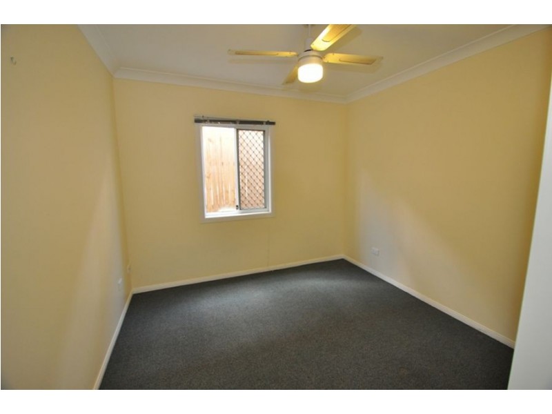 1/9 Brassey, Fairfield QLD 4103