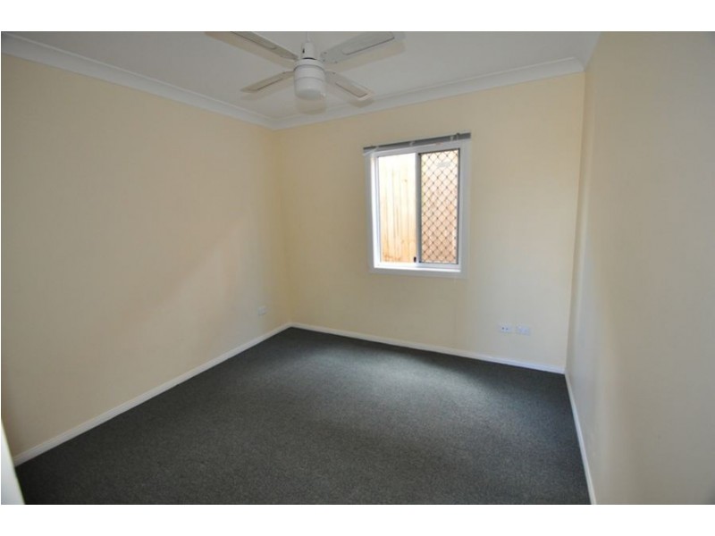 1/9 Brassey, Fairfield QLD 4103