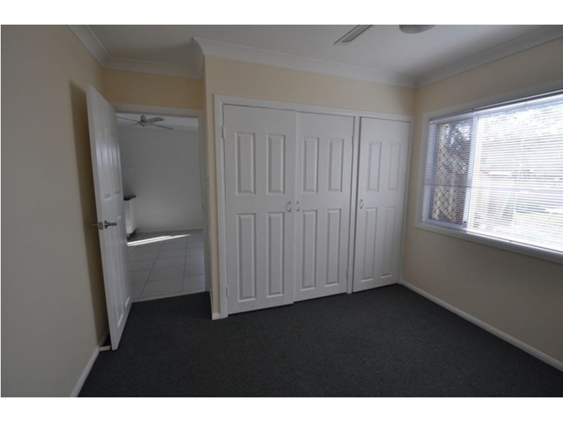 1/9 Brassey, Fairfield QLD 4103