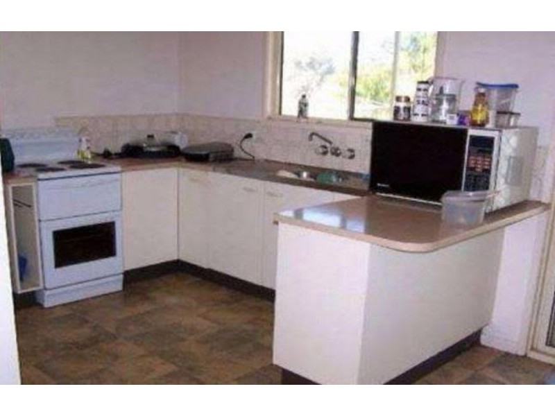 8 Pennington St, Crestmead QLD 4132