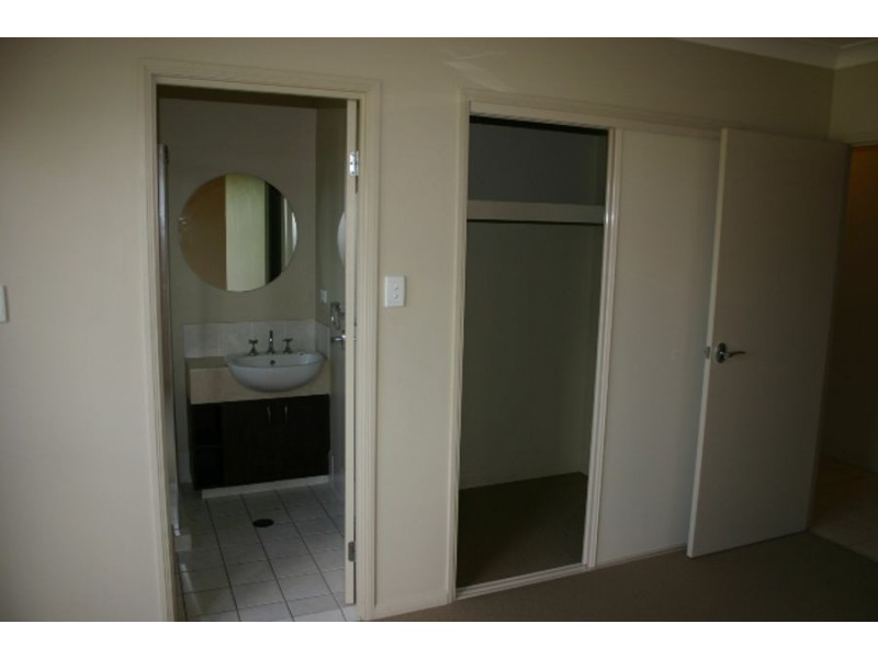 90/1 Sauvignon Parade, Upper Coomera QLD 4209