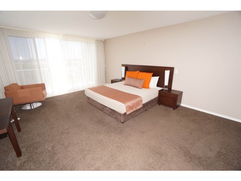 2 Activa Way, Hope Island QLD 4212