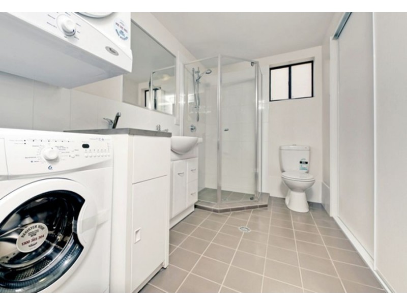 2a 135 Cavendish, Coorparoo QLD 4151