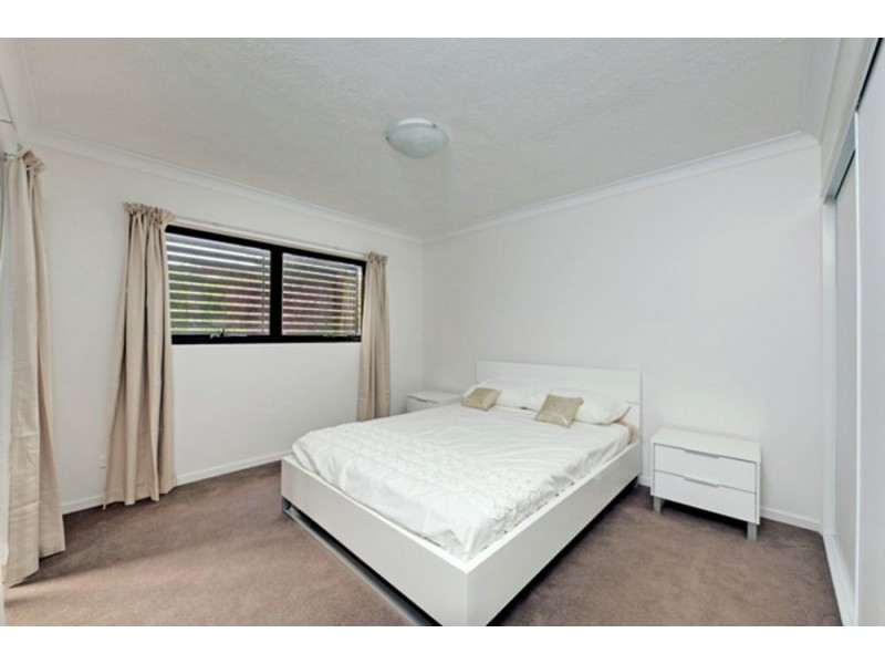 2a 135 Cavendish, Coorparoo QLD 4151
