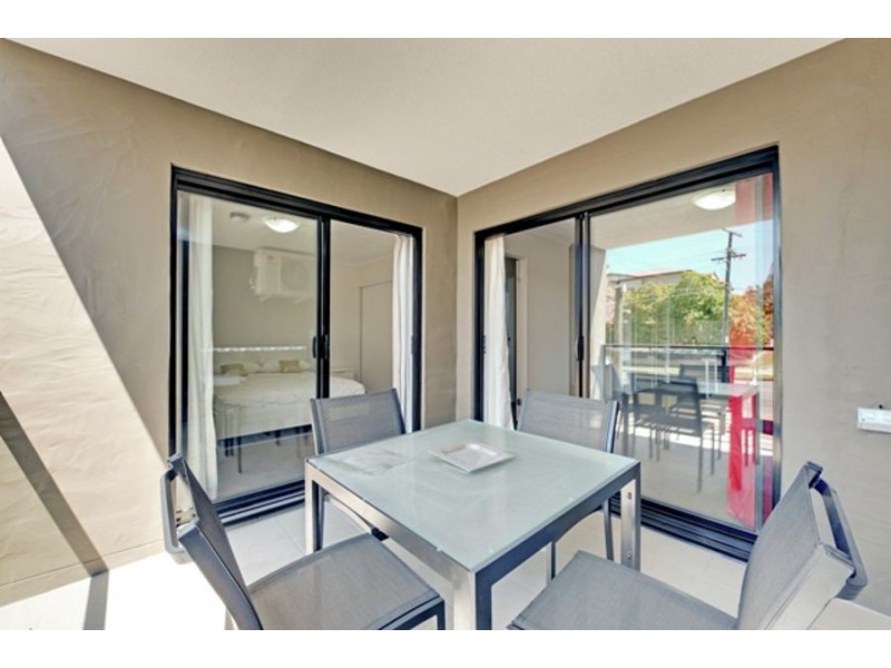 2a 135 Cavendish, Coorparoo QLD 4151