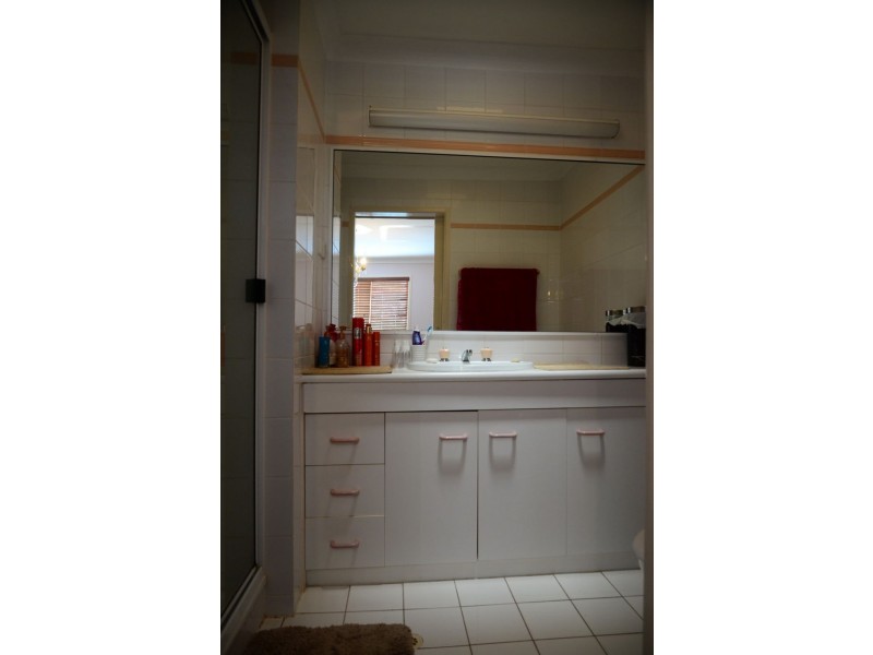 69 172 Wellington street, Ormiston QLD 4160