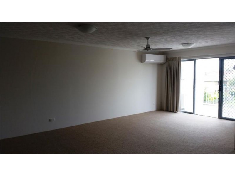 22/8 Ahern Street, Labrador QLD 4215