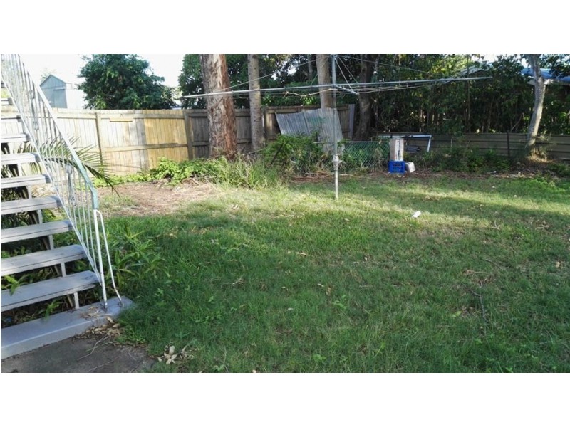 98 Hyde Road, Yeronga QLD 4104