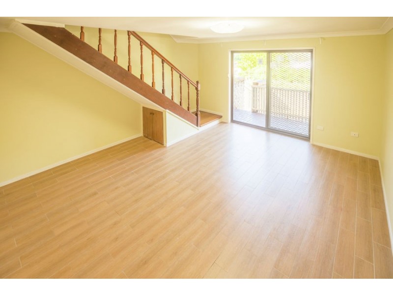 1/77 Warren Street, St Lucia QLD 4067