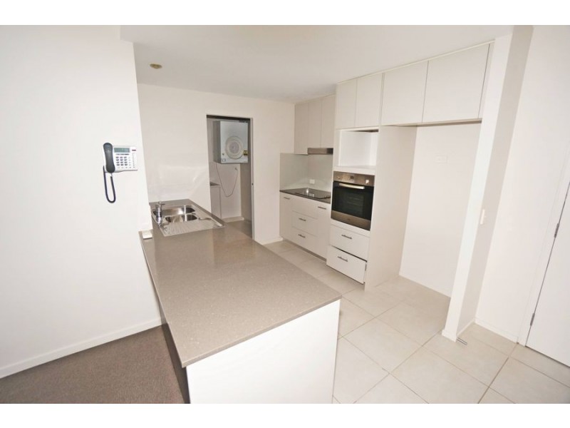 2 Activa Way, Hope Island QLD 4212