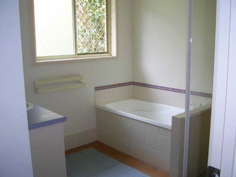 232 Guineas Creek Rd, Elanora QLD 4221