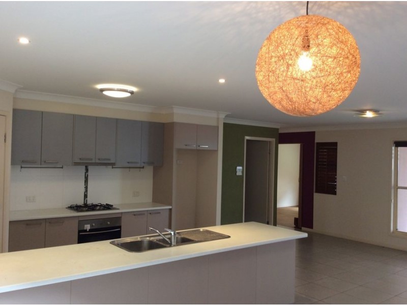 53 Larapinta Circuit, Parkinson QLD 4115