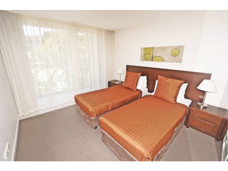 2 Activa Way, Hope Island QLD 4212