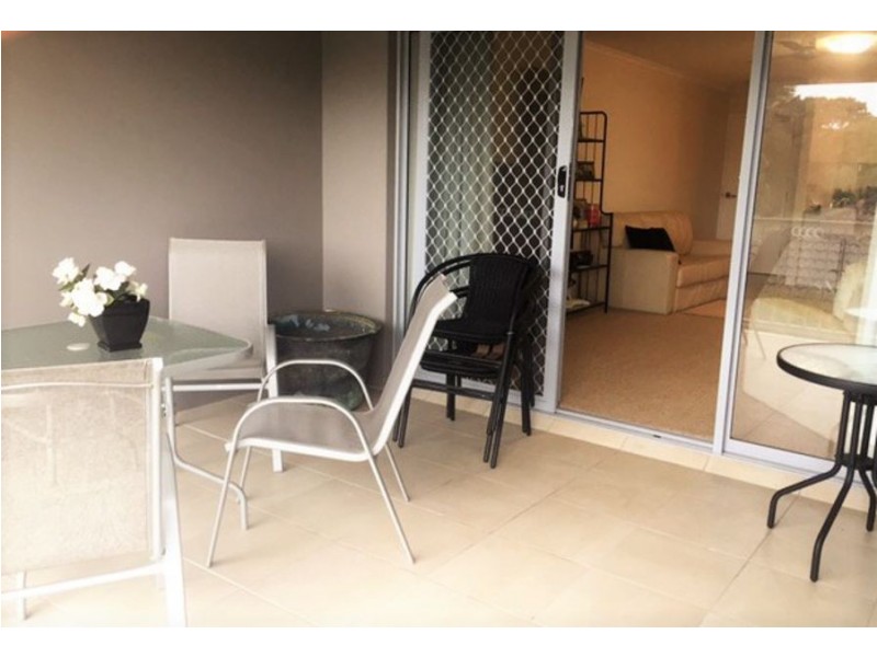 17 8-10 Ahern Street, Labrador QLD 4215