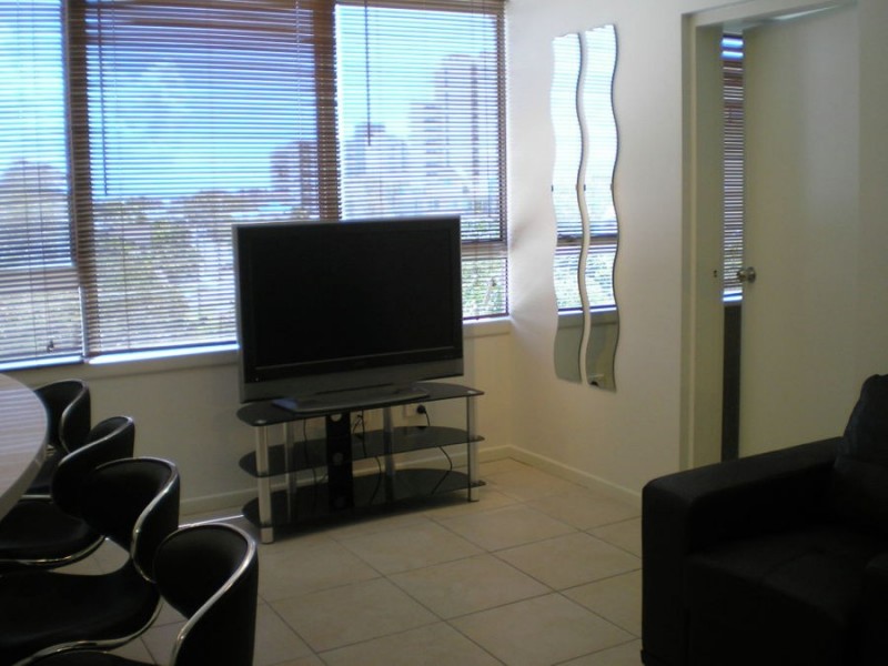 452 24 Wirraway St, Alexandra Headland QLD 4572