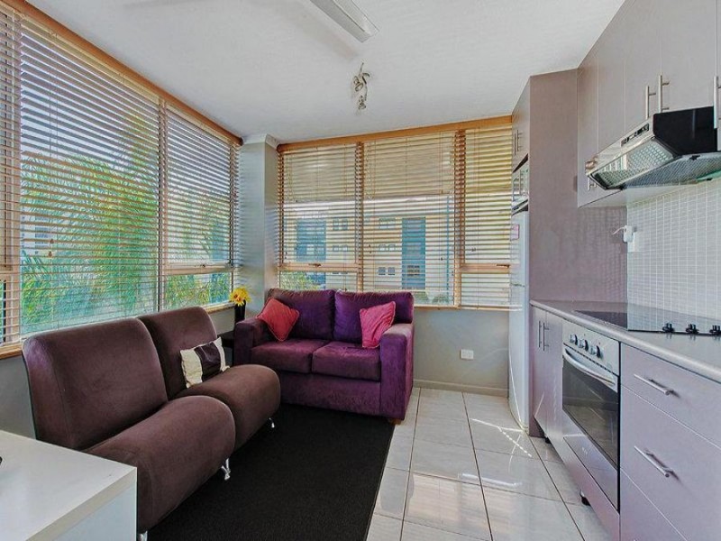 450 24 Wirraway St, Alexandra Headland QLD 4572