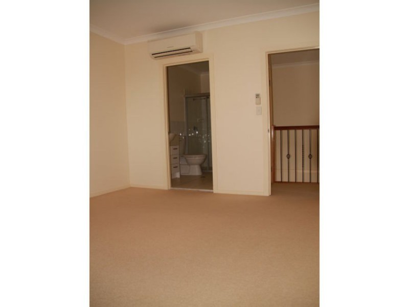 27 Archer St, Upper Mount Gravatt QLD 4122